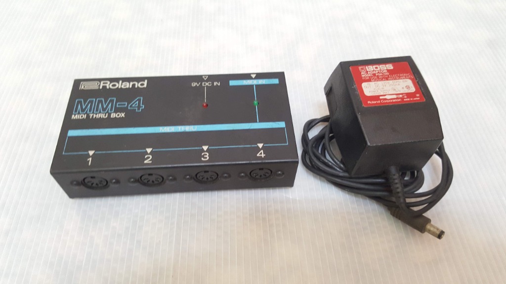 roland mm-4 midi thru box, 書籍、休閒與玩具, 樂器、音樂相關, 樂器