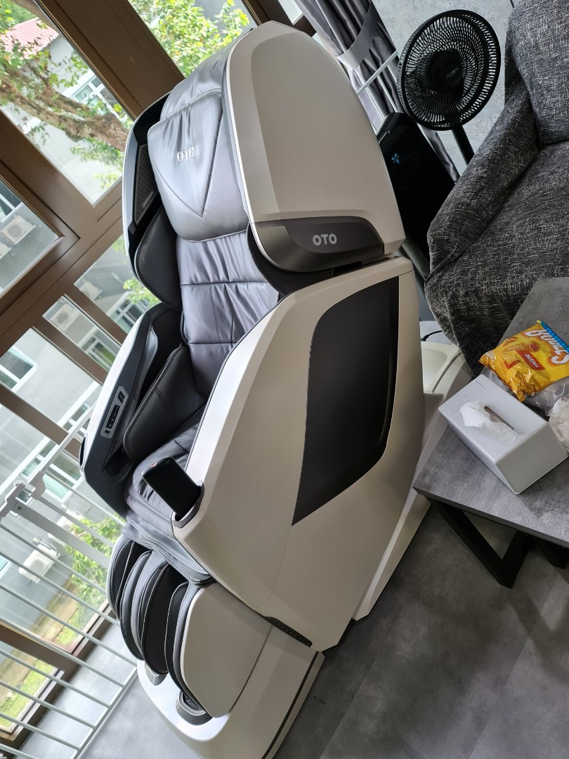 Massage chair shop second hand