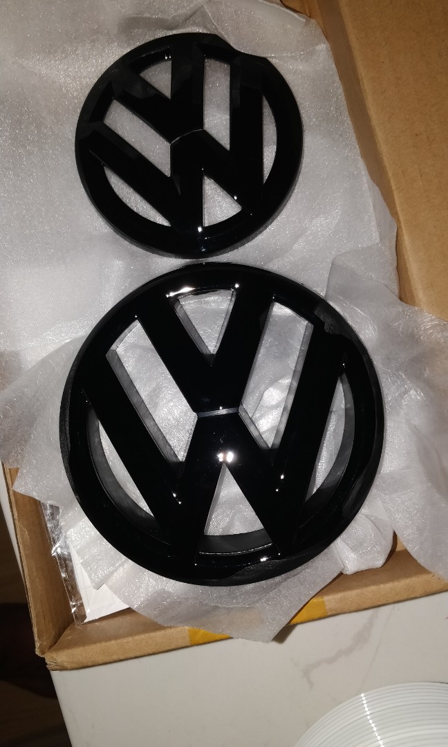 VW jetta mk6 PREFACELIST gloss black logo emblem, Car Accessories