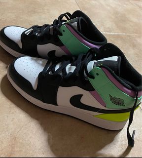 (Category: ) located in . Submitted by bobamilkteaa (Listing ID 1083353950, Image 1). Description: .