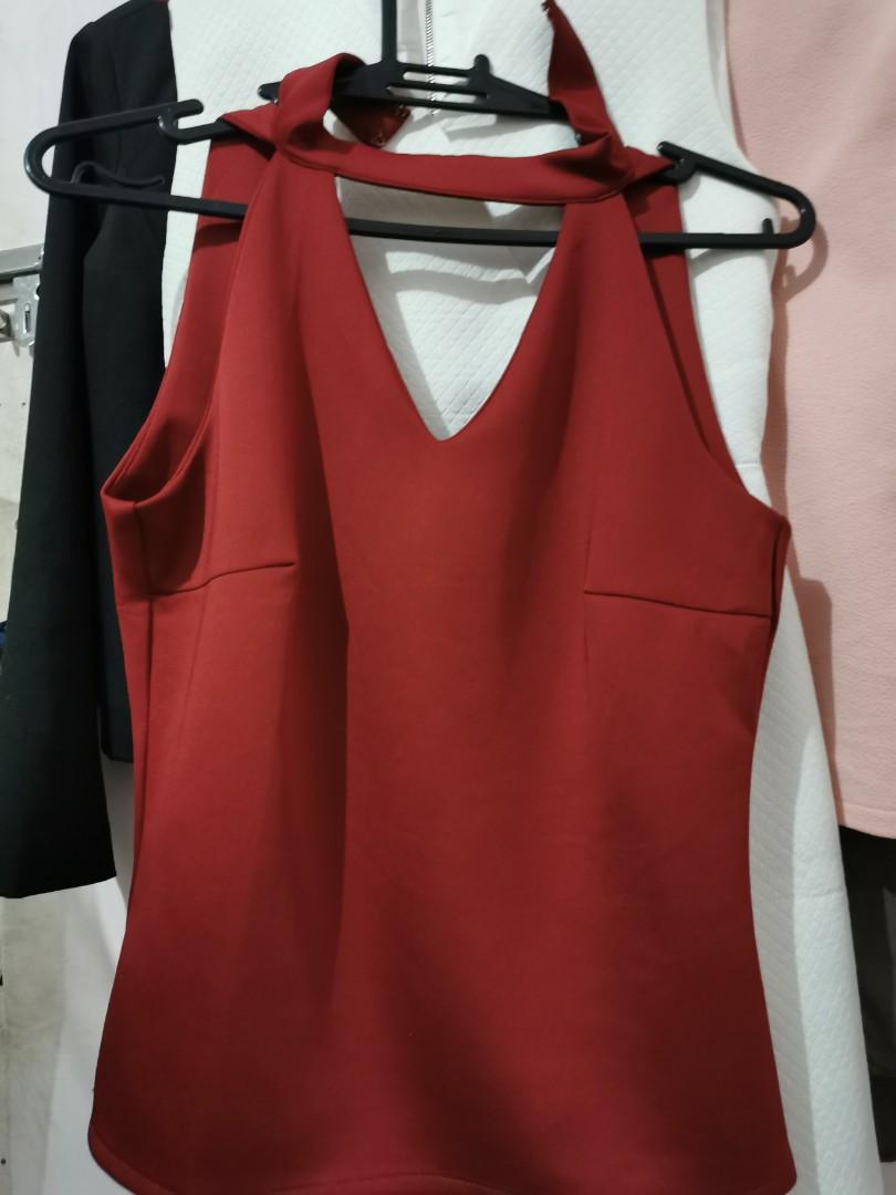 Apartment Eight Red Sleeveless Top (Category: Sleeveless) located in Quezon City. Submitted by professional.declutterer (Listing ID 1083426295, Image 1). Description: Apartment Eight Red Sleeveless Top Only used 2x Fits Medium-Large MOP: BDO/BPI/Gcash/Paymaya Location: Roosevelt QC RFS: decluterring and for baby's vaccines.