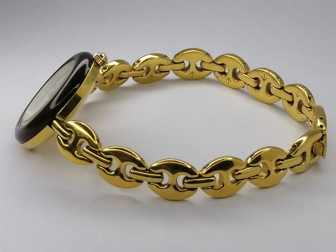 Authentic GUCCI ladies watch (Category: Women's Watches) located in Manila. Submitted by deejaymoh (Listing ID 1083365095, Image 3). Description: Authentic GUCCI ladies watch Swiss made Long bracelet Accurate time keeping Newly replace original battery Cop or cod.