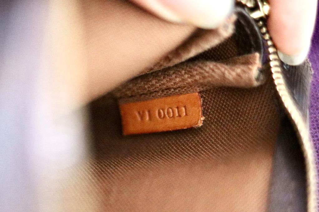 M40712 Louis Vuitton Pochette Accessories, 名牌, 手袋及銀包- Carousell