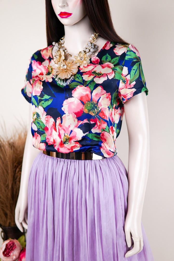 Beautiful silk dress. Hugh quality (Category: Dresses) located in Quezon City. Submitted by angeloflight (Listing ID 1083303563, Image 2). Description: Code: si59 Price: m-l Size: 379 Bust: 38 Waist: 25-36 Length: 46 With lining purple tutu dress🍓 soooo pretty! 🍭screenshot mined items 🍭 accessories, belts, ribbons not included ⭐ What you see is what you get. Color may vary depending on lighting resources. Preloved/thrifted so manage your expec