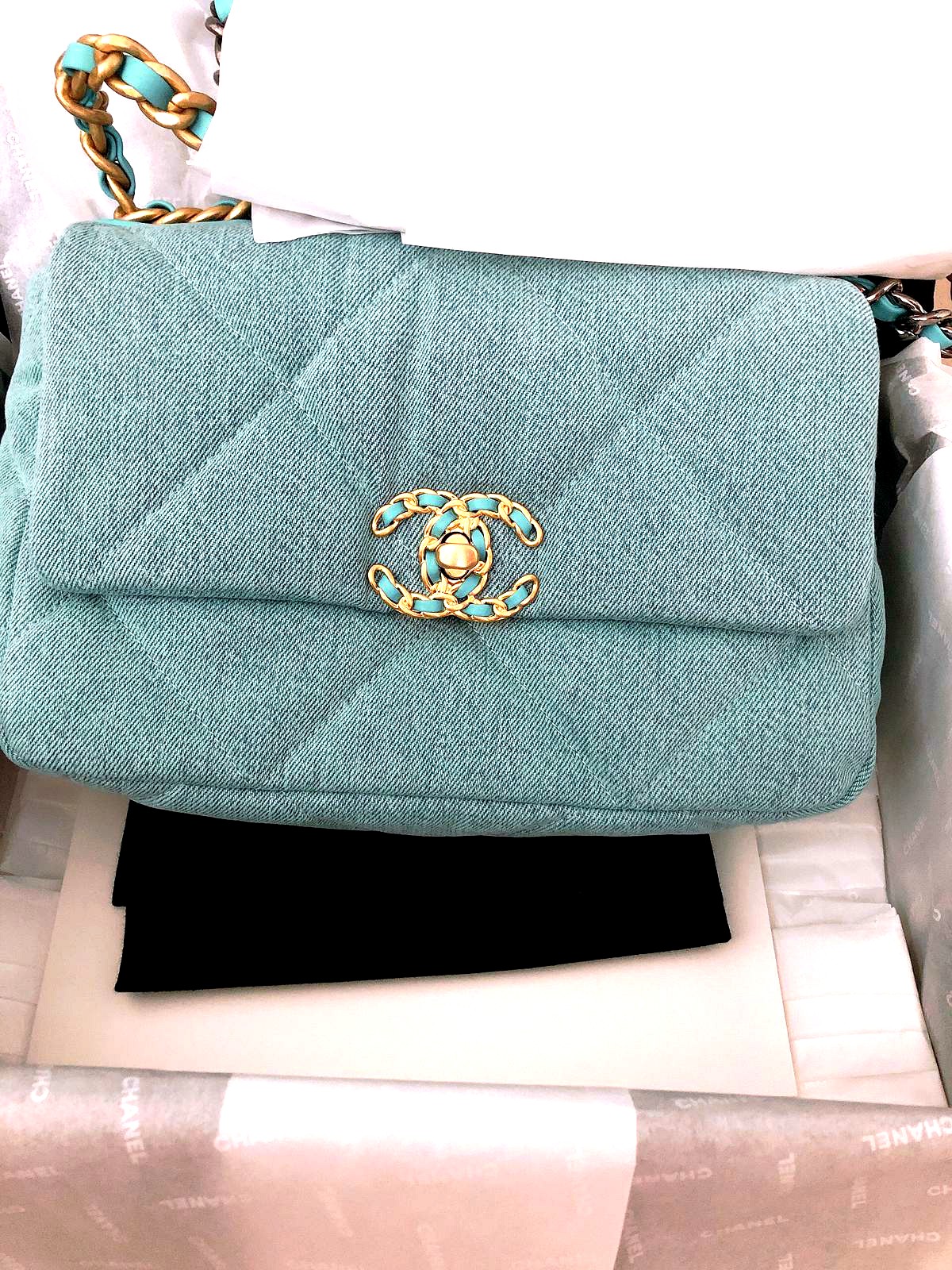 Chanel 19 熱賣垂蓋手袋螢光藍色26cm 丹寧牛仔布小牛皮AS1160 B05497 