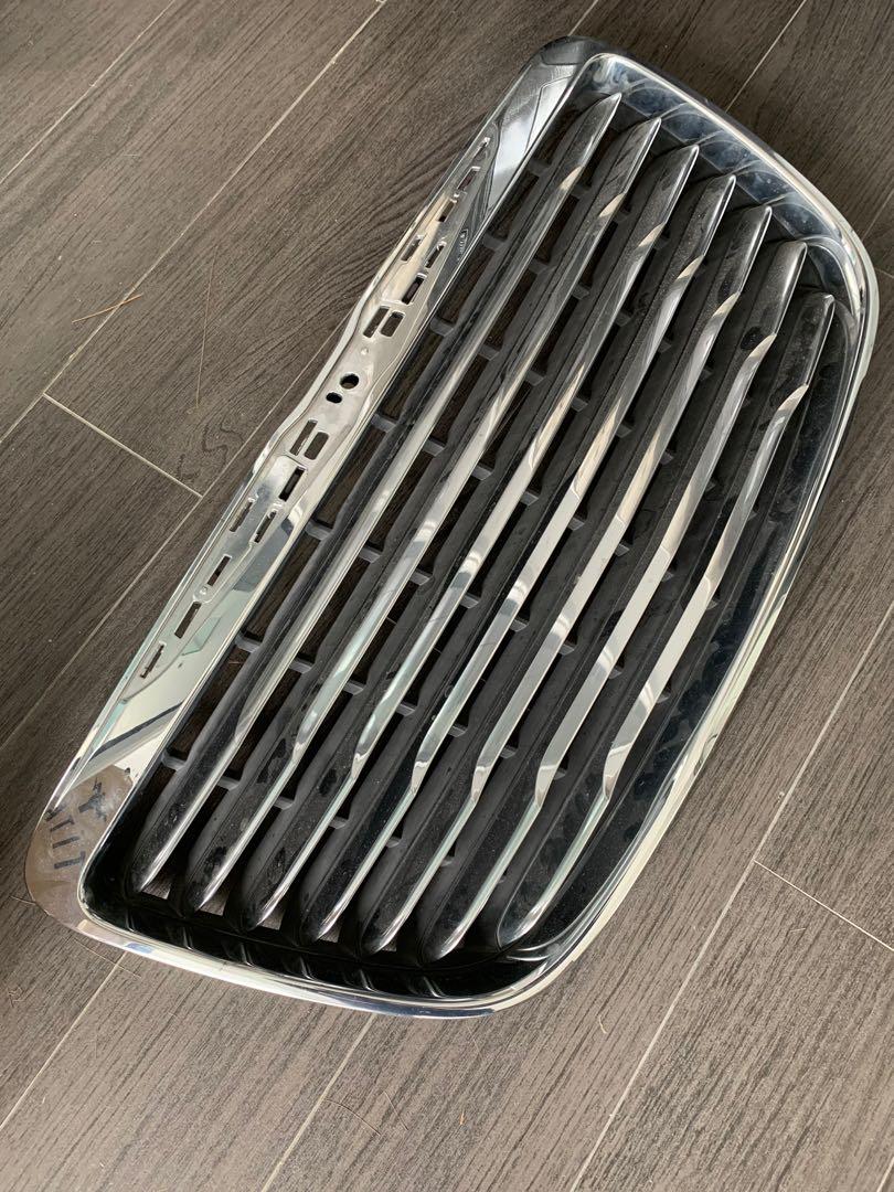 Chrysler 300c Grill (Category: Body Parts and Accessories) located in San Juan City. Submitted by ro.mula (Listing ID 1083252575, Image 1). Description: Chrysler 300c Grill 2011-2014 Pick up or delivery Negotiable .