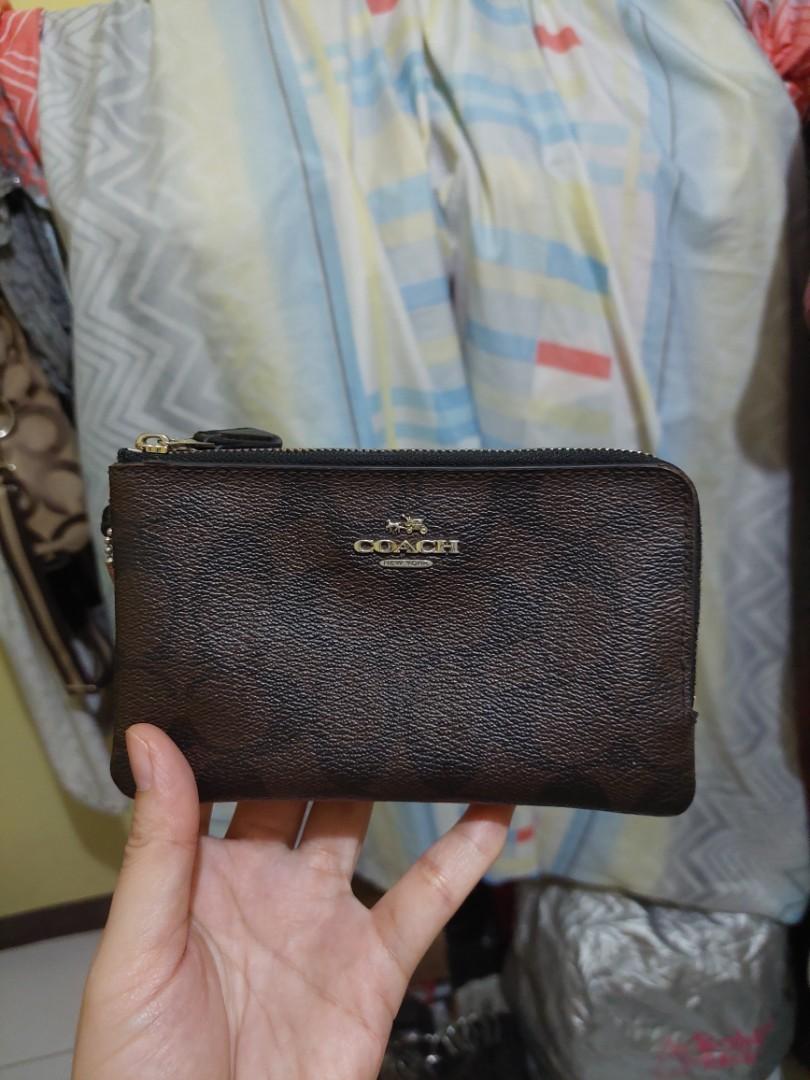 coach 2 zipper wristlet