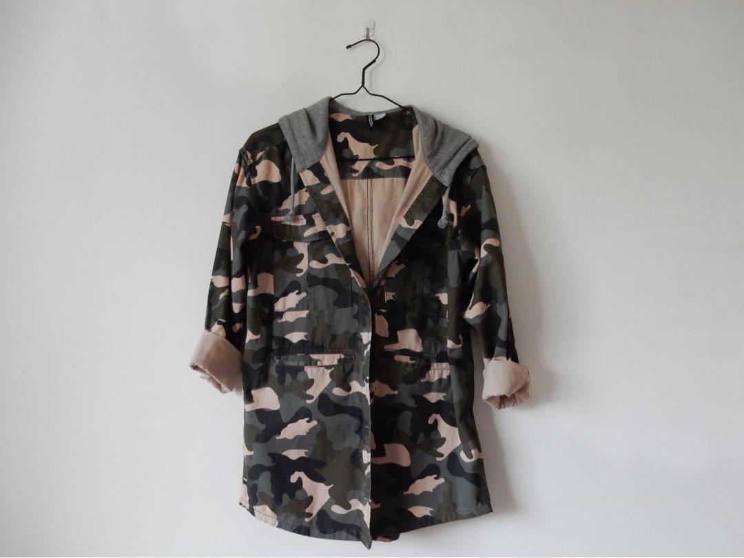 H&m camo coat clearance