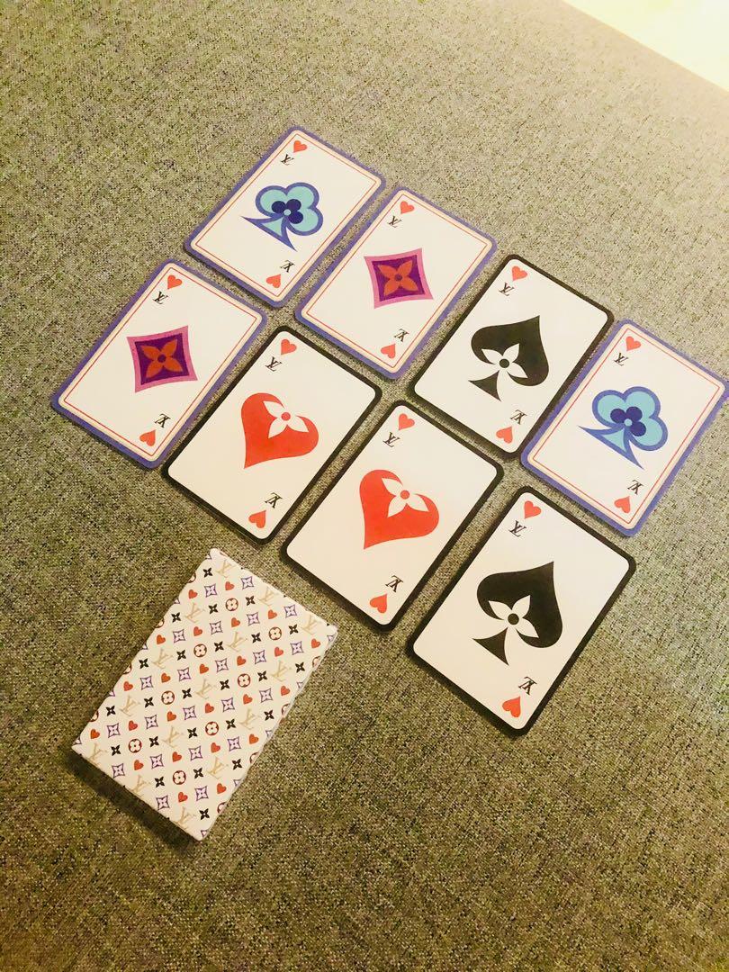 Louis Vuitton Game On Mini Poker Series Collectible cards- VIP