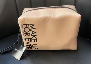 （分類：）位於 。 由 sellmakeup 提交（商品編號 1083379792，圖片 1）。簡介： 。