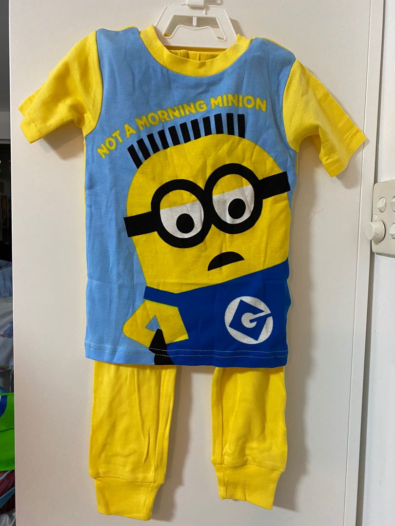 Minions 睡衣套裝x 2 兒童 孕婦用品 嬰兒及小童流行時尚 Carousell