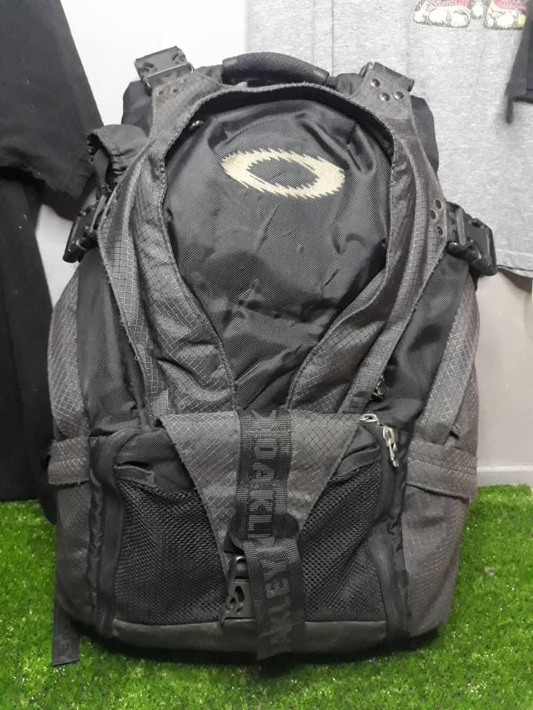 Oakley hiking backpack sales