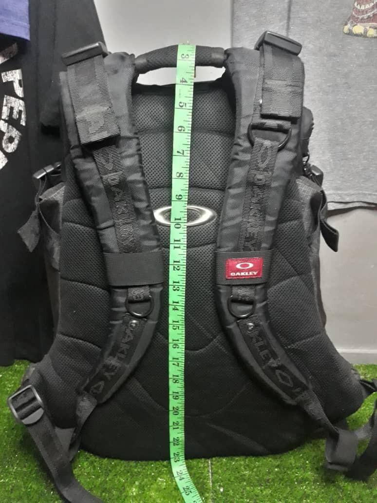 Oakley heavy on sale duty backpack