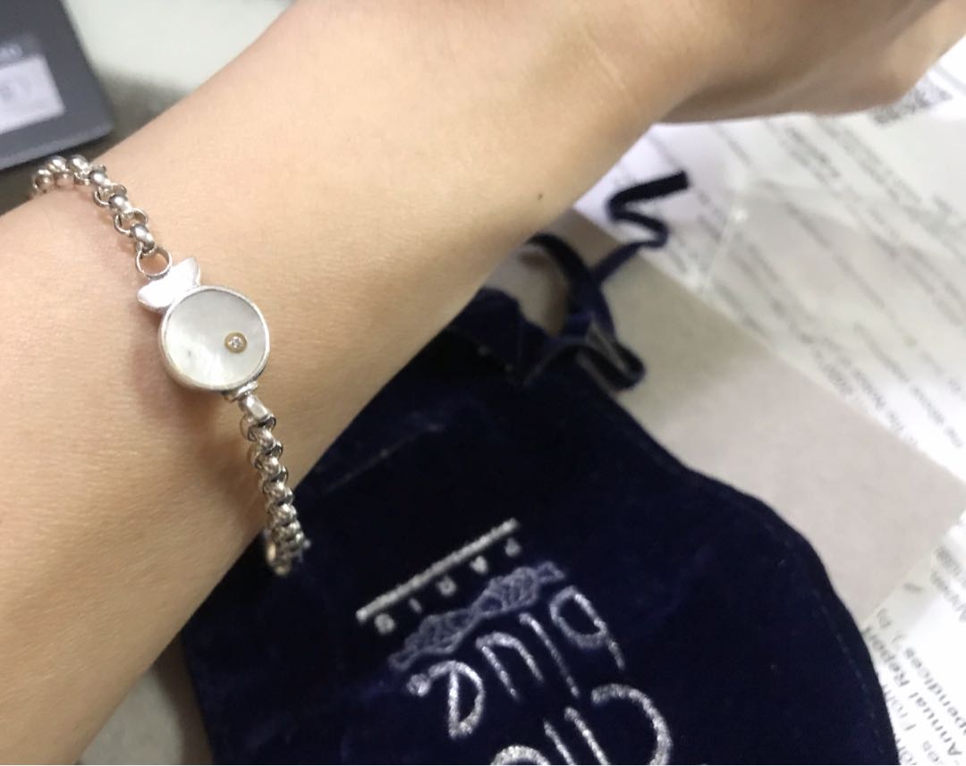 Pre owned Clio Blue Silver Fish Bracelet Women s Fashion Jewelry Organisers Precious Stones on Carousell