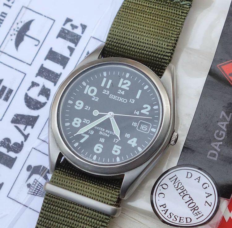 RARE* Seiko 1990s olive military watch 7N42-7080 olive green JAPAN quartz  movt , Men's Fashion, Watches & Accessories, Watches on Carousell