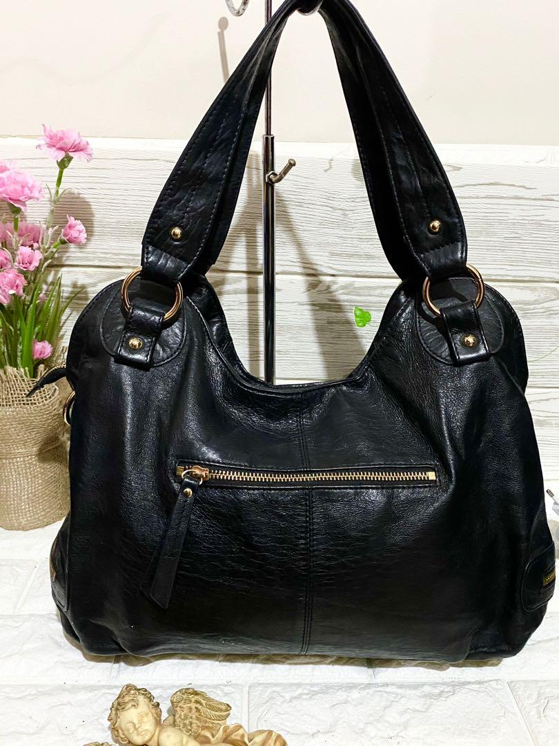 Sisley Totebag italy authentic Full leather import 36 x 24 x 14 cm Kondisi 90 mantullll kulit lembut tebal Minus talpan Bag only no php Barang Mewah Tas Dompet di Carousell