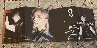 （分類：）位於 。 由 kpopcat 提交（商品編號 1083334559，圖片 1）。簡介： 。