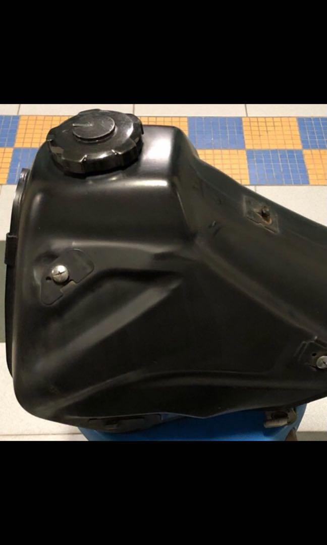 XR400 SM Fuel Tank, Motorcycles, Motorcycle Accessories on Carousell