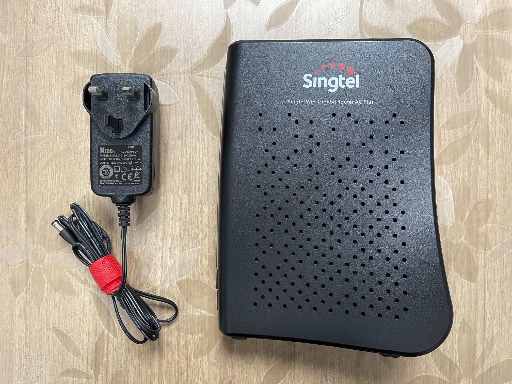 [99.99% New] Singtel WiFi Gigabit Router AC Plus (4-port, Can Use as A ...