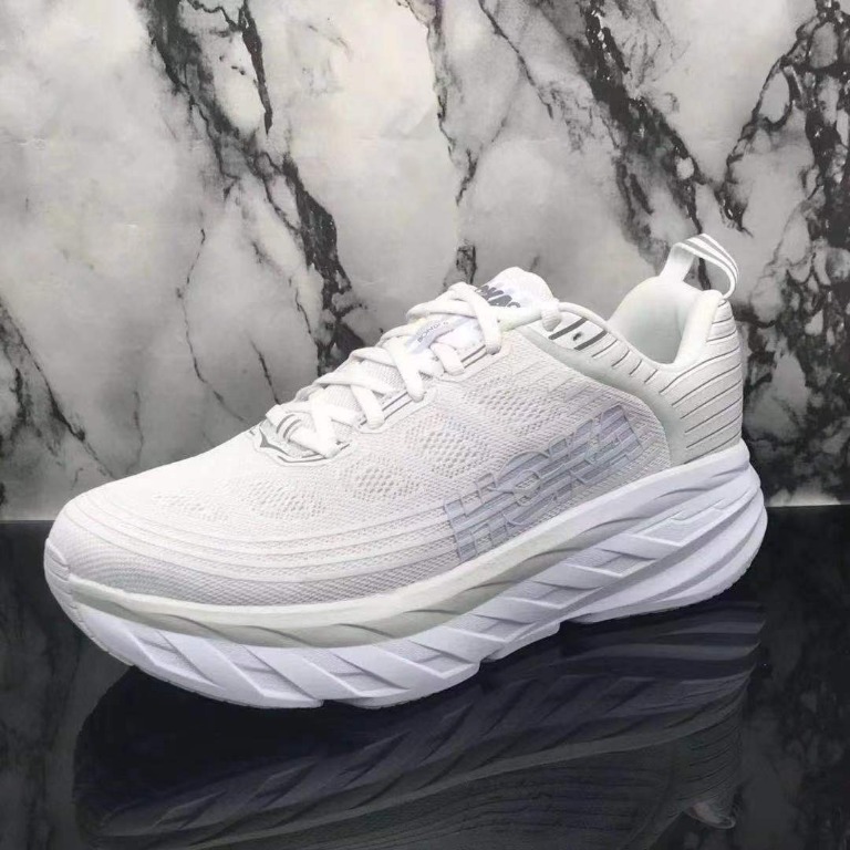 HOKA ONE ONE BONDI 6 WHITE EU42.5