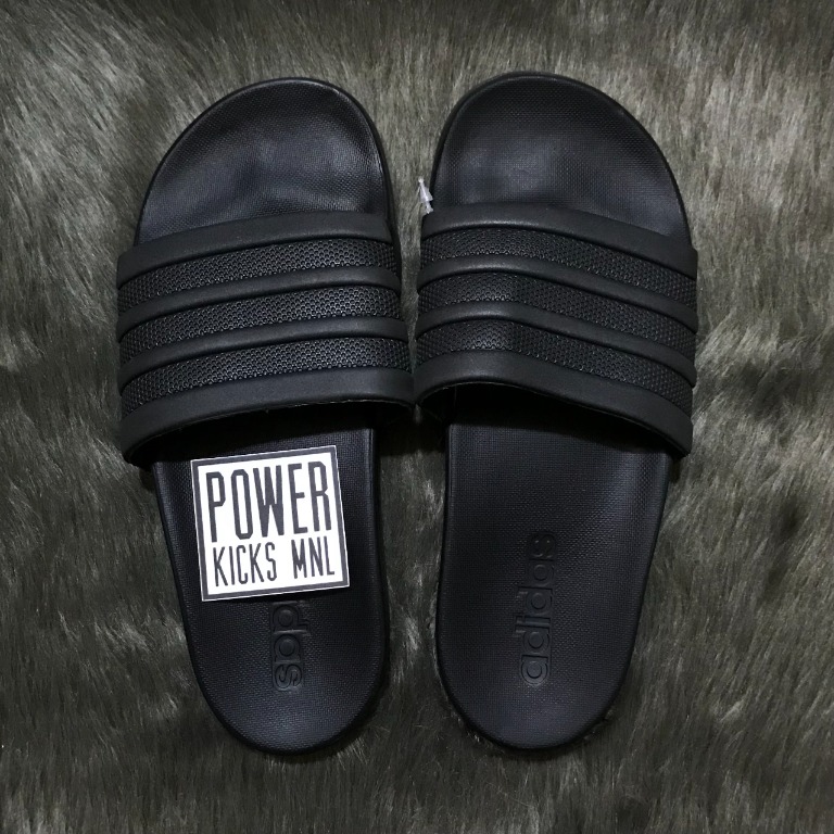 Adidas adilette best sale triple black