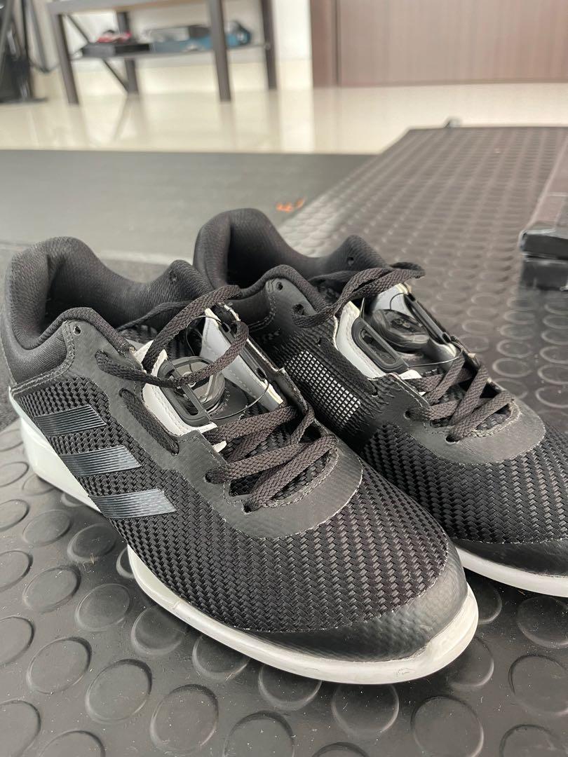 Decathlon on sale squat shoes