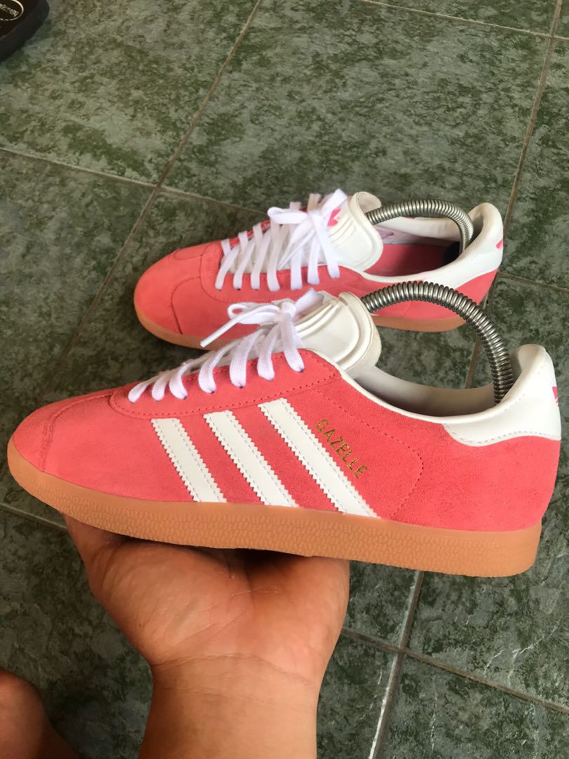 ADIDAS GAZELLE (bukan pig skin), Women's Fashion, Shoes on Carousell