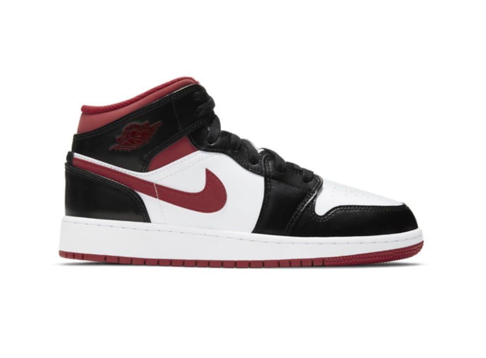GS Air Jordan 1 Mid Gym Red Metallic Red , Men's Fashion, Footwear,  Sneakers on Carousell