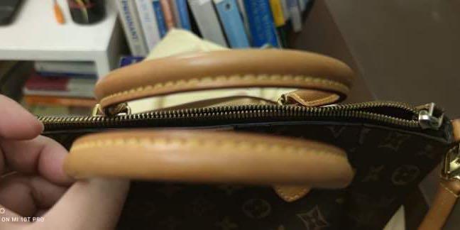 Auth LV turenne Pm (Category: Luxury Bags & Wallets) located in Manila. Submitted by whemc (Listing ID 1083597688, Image 2). Description: Rank AB Pls check the photos carefully before offering.