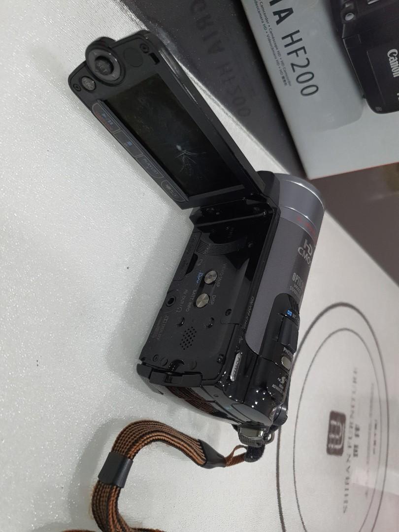Canon legria hf200 HD video camera, Photography, Video Cameras on Carousell