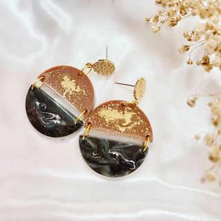 (Category: ) located in . Submitted by chrissyhandmadecollection (Listing ID 1083460418, Image 1). Description: .