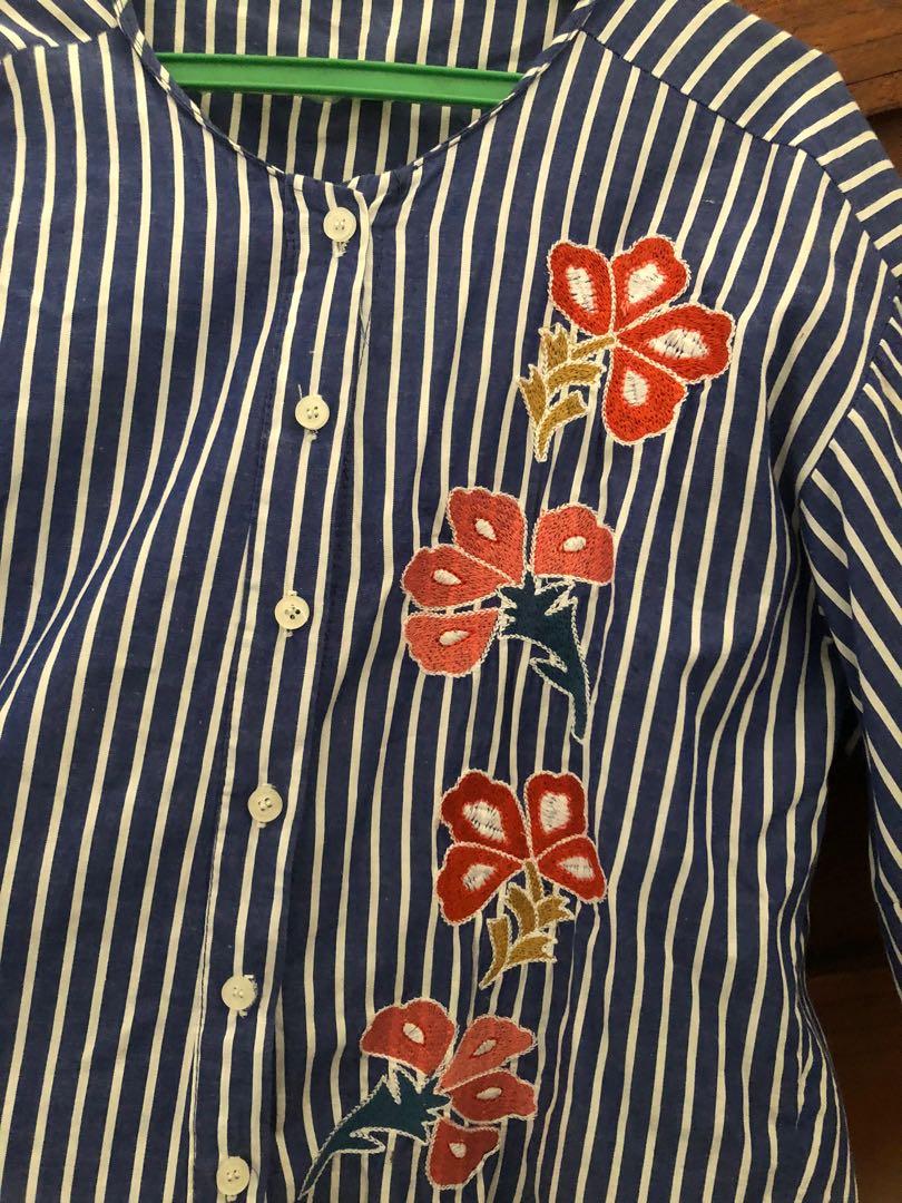 Embroidered top (Category: Blouses) located in Quezon City. Submitted by patchiii0416 (Listing ID 1083515768, Image 2). Description: Used once.
