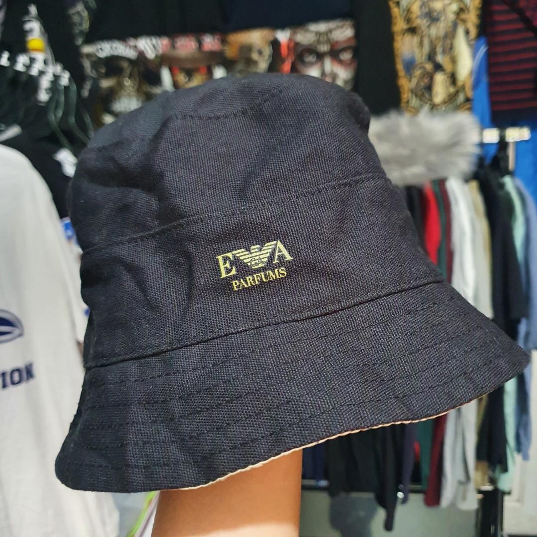 EMPORIO ARMANI Reversible bucket hat 