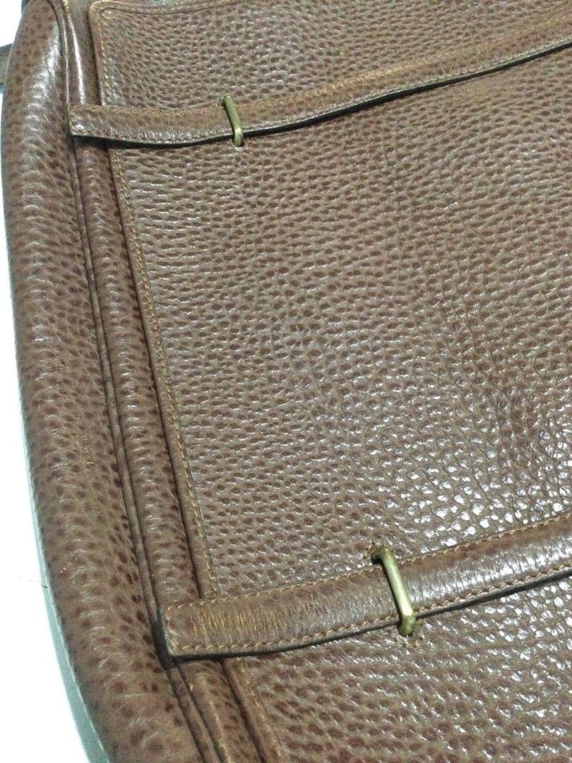 Fino Leatherware Messenger Bag (Category: Briefcases) located in Cebu City. Submitted by maksipreloveditems (Listing ID 1083471057, Image 3). Description: FINO LEATHERWARE Messenger Bag Color: Brown - EXCELLENT USED CONDITION - SIDE SCUFFINGS - NO RIPS, NO HOLES * Item is in Cebu City. PLEASE READ: Photos posted are FINAL. NO "When Worn Photos" request please. Flaws were mentioned in the description and shown in the pictures posted. Dimensions: S