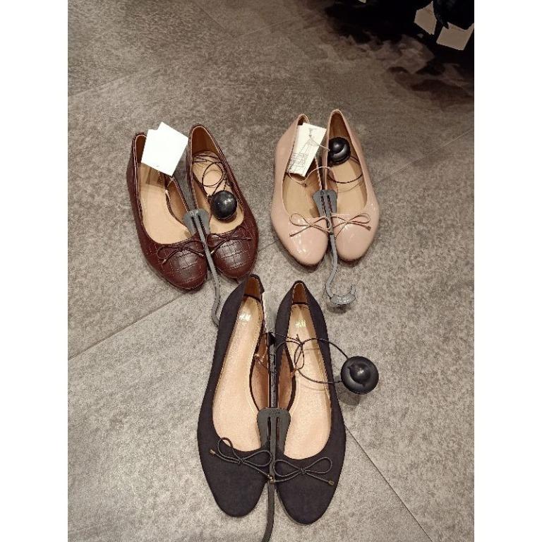 Flat shoes h&m hitam hotsell