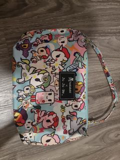 (Category: ) located in . Submitted by aristelle (Listing ID 1083621416, Image 1). Description: .