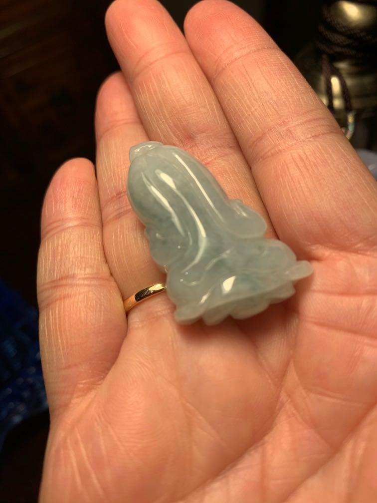 Light Green Cabbage Jade Pendant 28, Women's Fashion, Jewelry