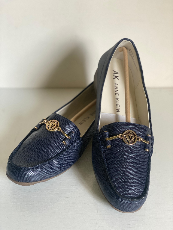 Anne klein discount navy loafers