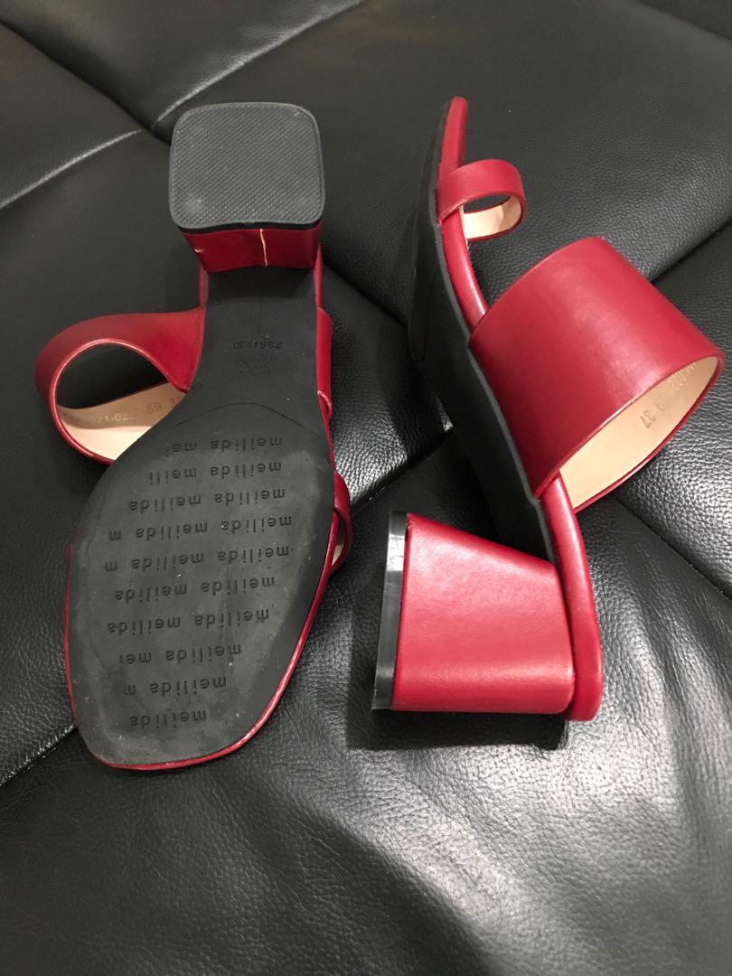 Pretty discount red sandals