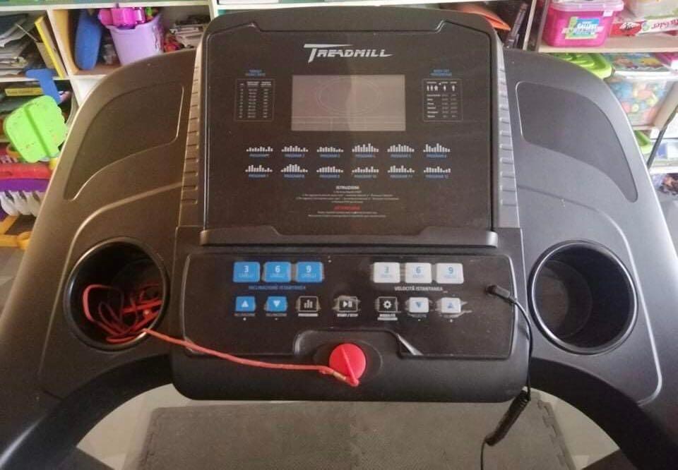 QUESTOR MOTORIZED TREADMILL, Sports Equipment, Exercise & Fitness ...