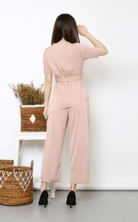 (Kategori: ) berada di . Dikirim oleh dearcirca (ID iklan 1083479380, Gambar 1). Deskripsi: .