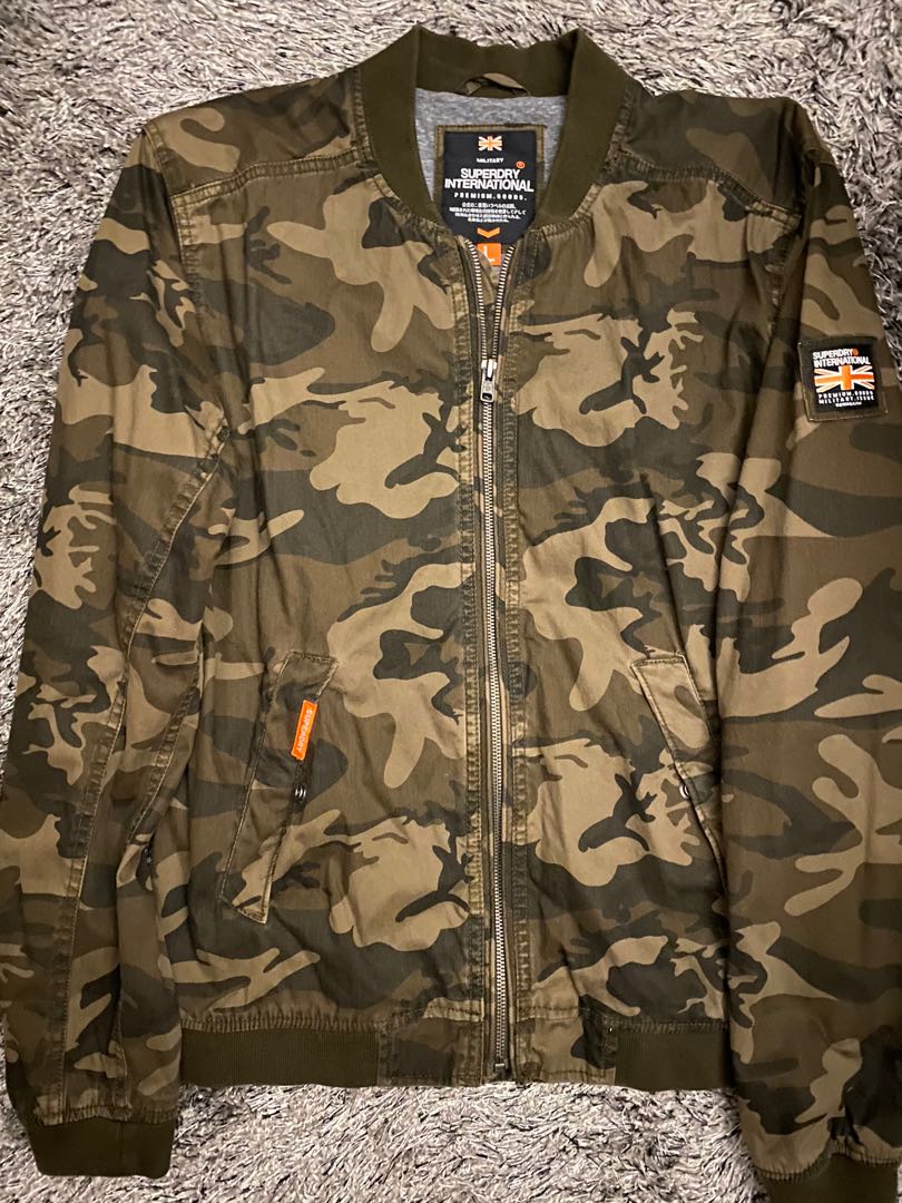 Superdry camo bomber jacket L, Men's 