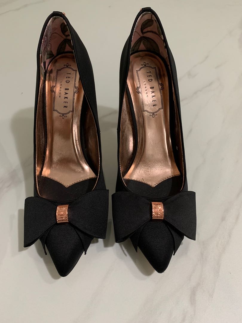 Ted Baker Asellys Bow Black, Women's Fashion, Footwear, Heels on Carousell