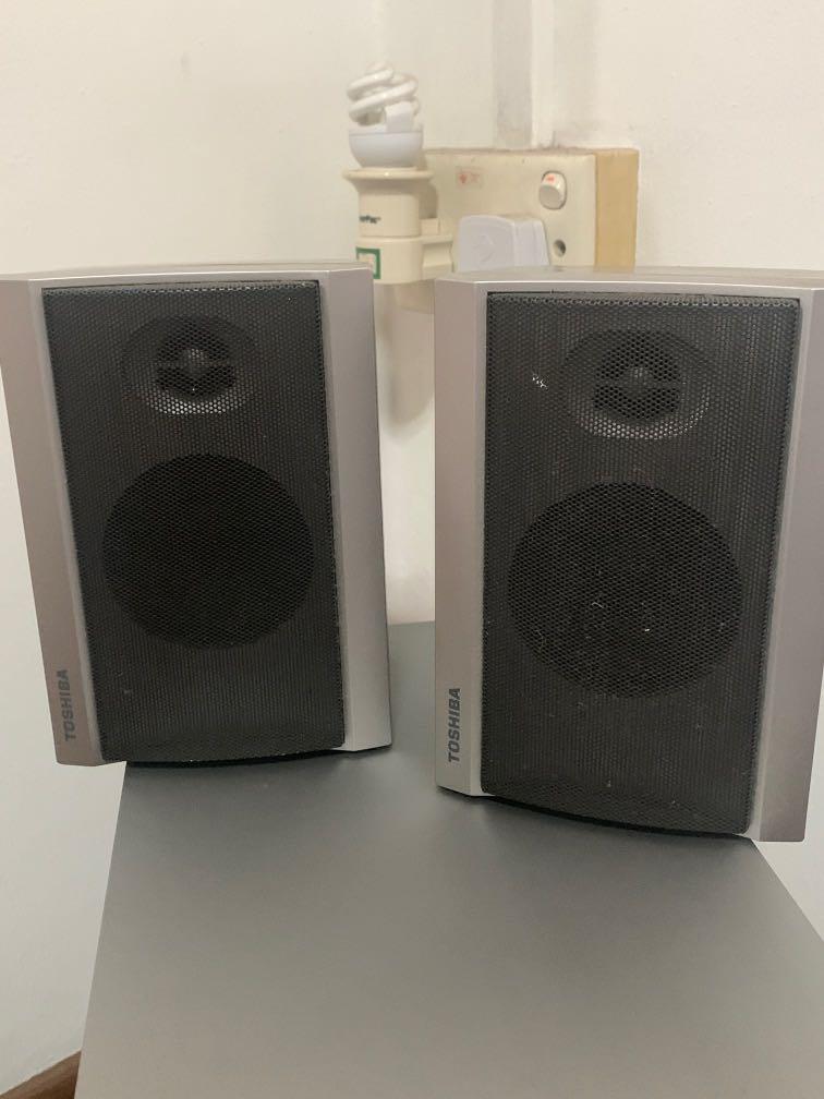 Toshiba 5.1 surround speakers V55HTS