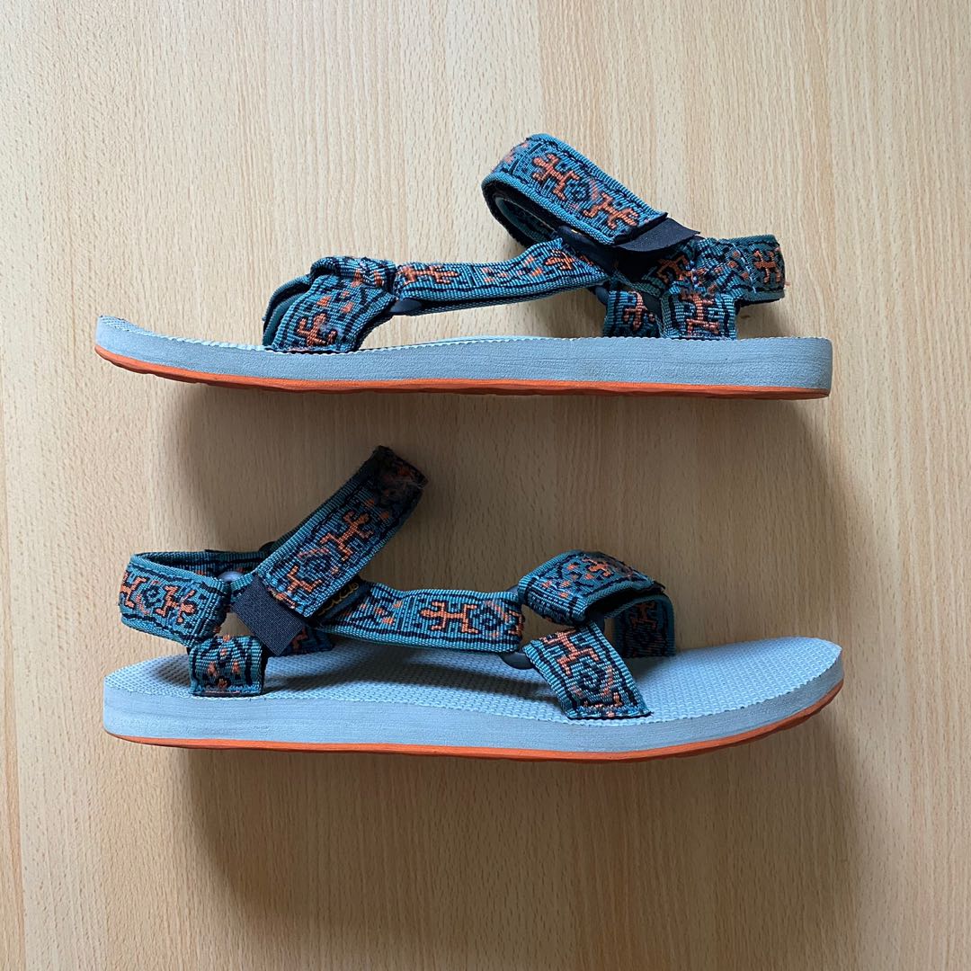 vintage teva sandals