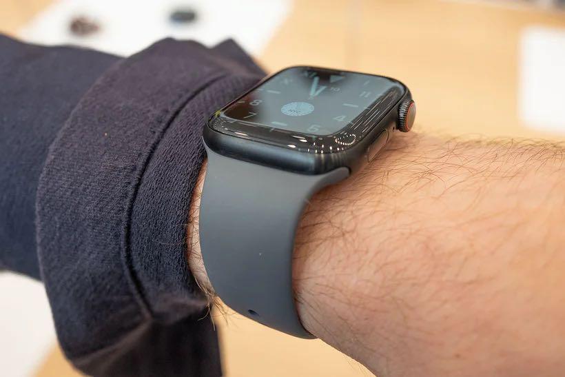 Apple watch cheap space black titanium
