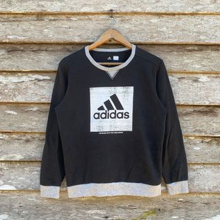 (Category: ) located in . Submitted by second.garments (Listing ID 1083688279, Image 1). Description: .