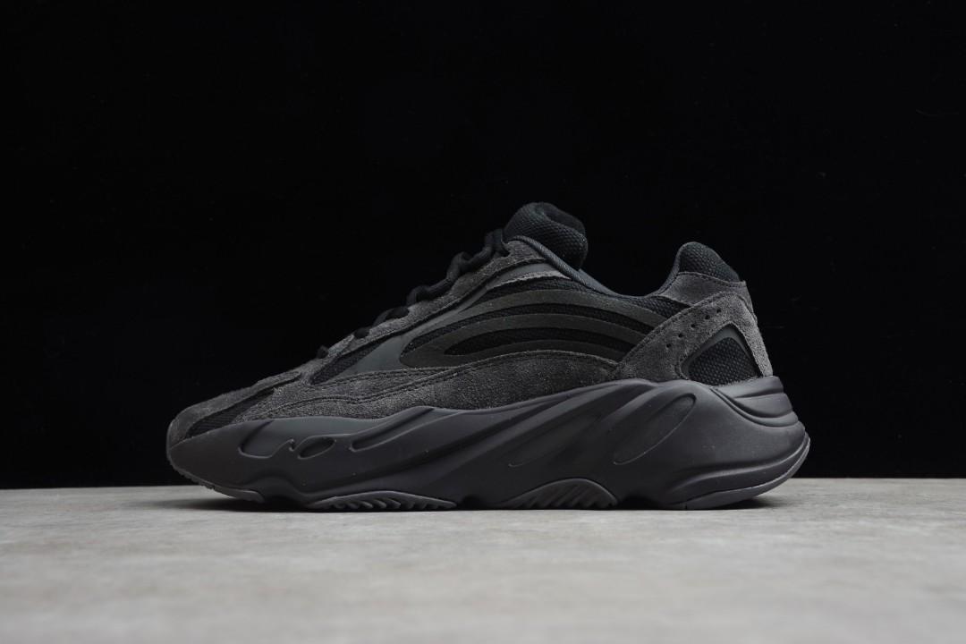 Adidas Yeezy Boost 700 V2 "Vanta" (Unisex), Men's Fashion, Footwear,  Sneakers on Carousell
