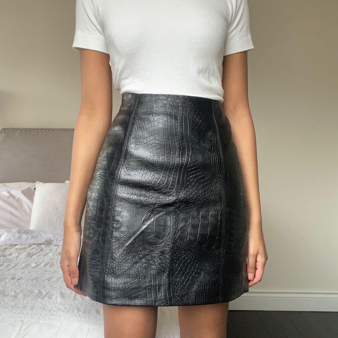 snakeskin skirt leather