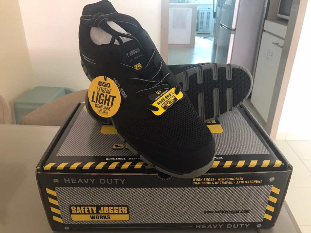 Safety jogger sales extreme light